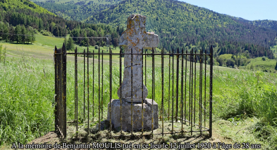 Croix_Benjamin_Moulis